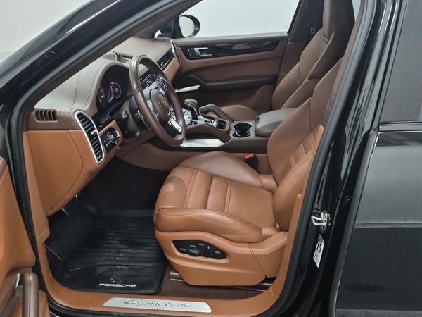 2023 Porsche Cayenne Coupe Awd Turbo