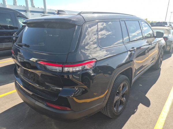 2022 Jeep Grand Cherokee L 4x4 Altitude Laredo