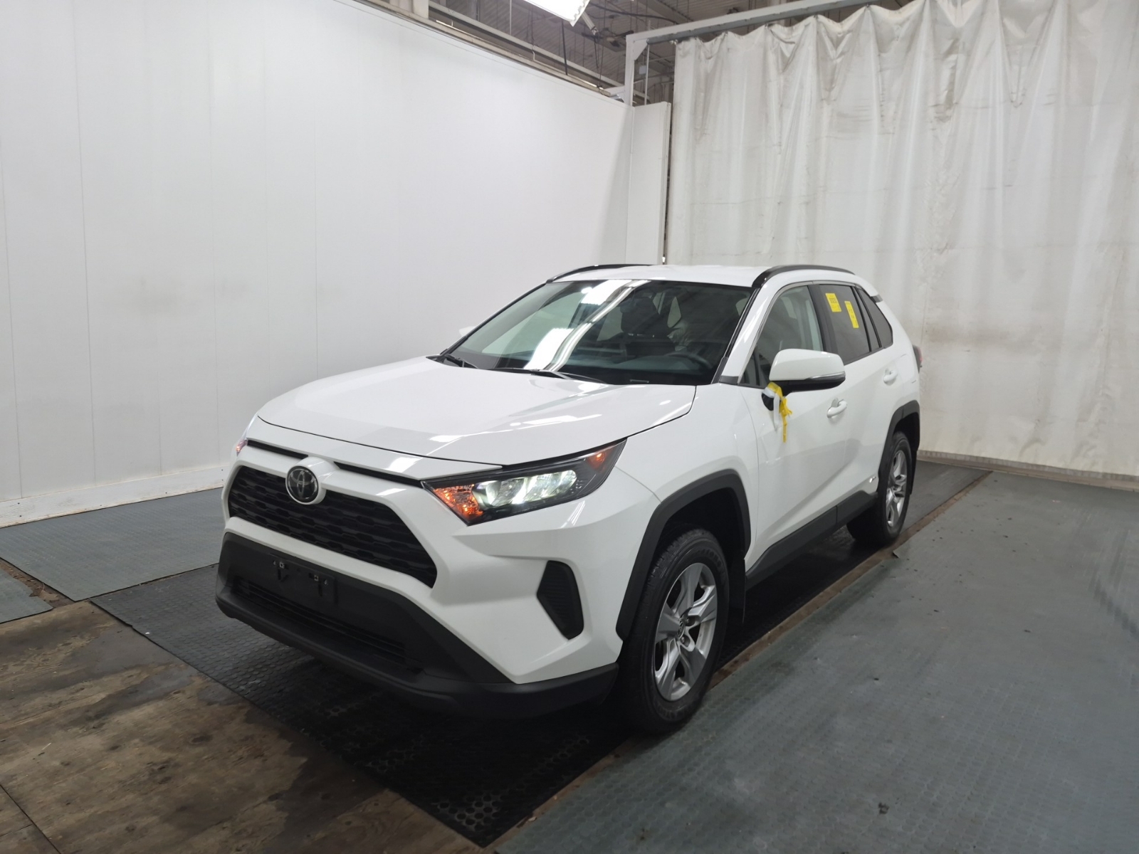 2025 Toyota RAV4 Awd Hybrid Le XLE Premium