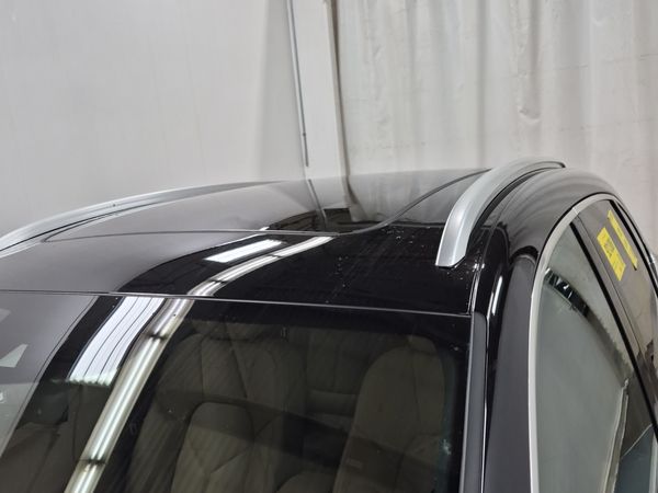 2025 Porsche Macan Awd S