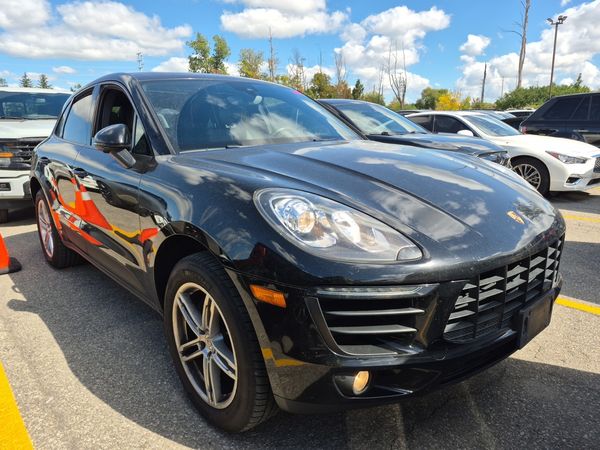 2017 Porsche Macan AWD 4DR