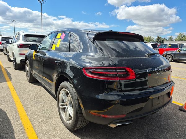2017 Porsche Macan AWD 4DR