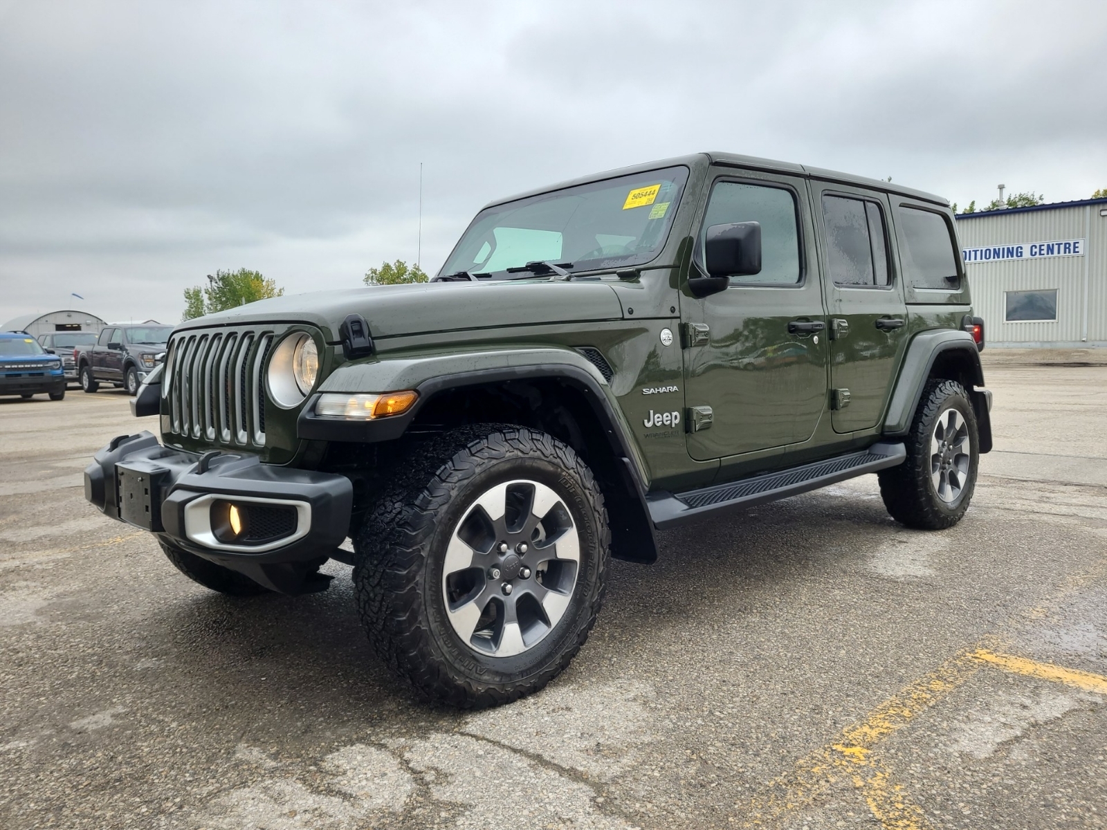 2021 Jeep Wrangler UNLIMITED SAHARA
