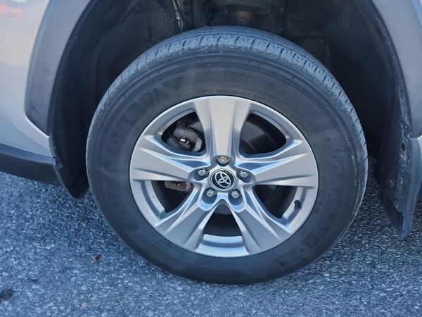 2023 Toyota RAV4 Awd Hybrid Xle