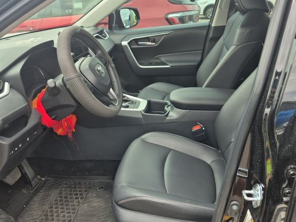 2025 Toyota RAV4 Awd Hybrid Xle