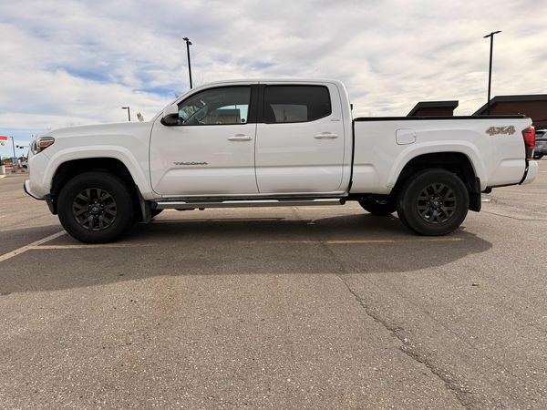 2023 Toyota Tacoma 4x4 Double Cab Auto SR5