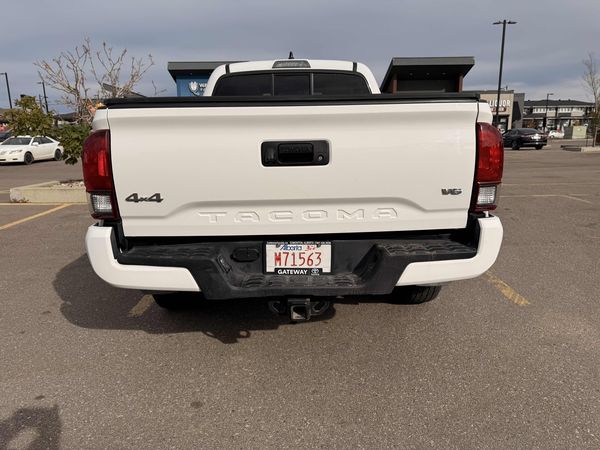 2023 Toyota Tacoma 4x4 Double Cab Auto SR5