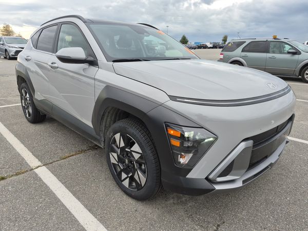 2025 Hyundai KONA PREFERRED SEL Convenience