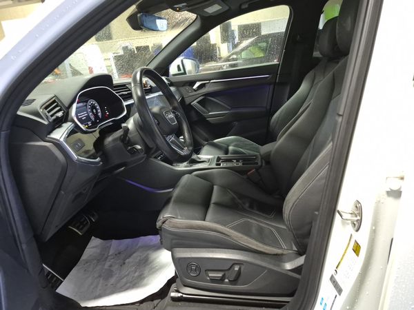 2020 Audi Q3 TECHNIK