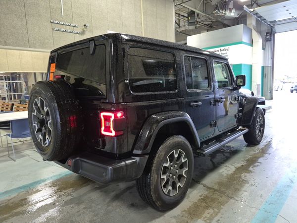 2024 Jeep Wrangler SAHARA