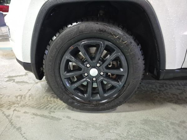 2021 Jeep Grand Cherokee LAREDO