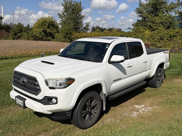2017 Toyota Tacoma 4WD Double Cab V6