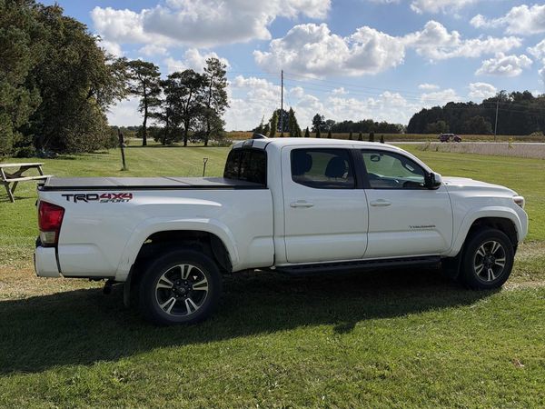 2017 Toyota Tacoma 4WD Double Cab V6