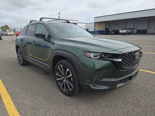 2025 Mazda CX-50 GT Premium