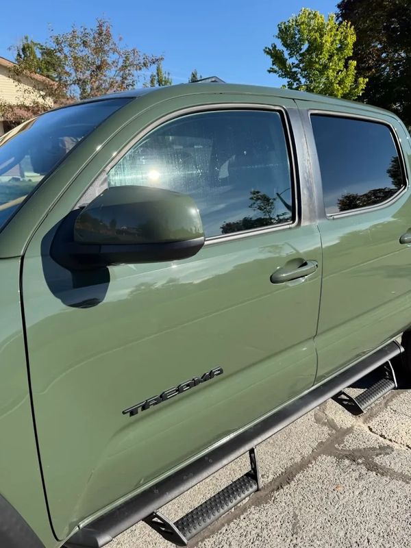 2022 Toyota Tacoma 4x4 Double Cab SB SR5