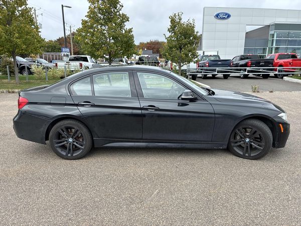 2018 BMW 3 Series 330i xDrive