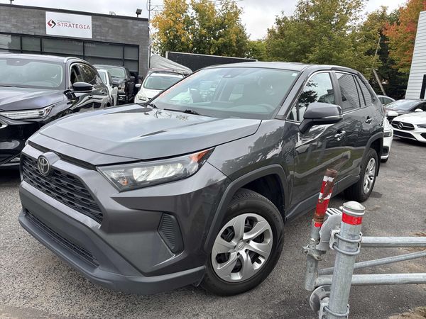 2022 Toyota RAV4 LE