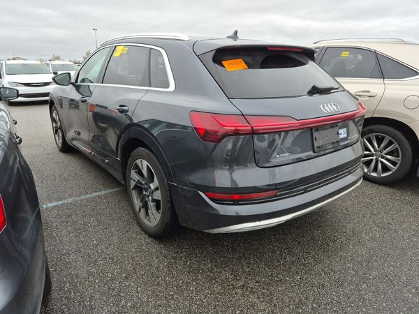 2019 Audi E-TRON TECHNIK e-tron quattro Prestige