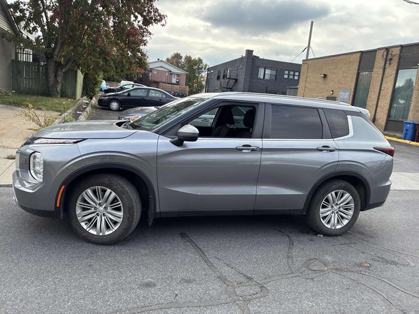 2022 Mitsubishi Outlander S-AWC