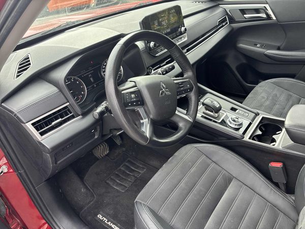 2023 Mitsubishi Outlander S-AWC