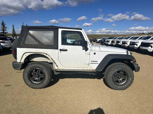 2017 Jeep Wrangler Sport