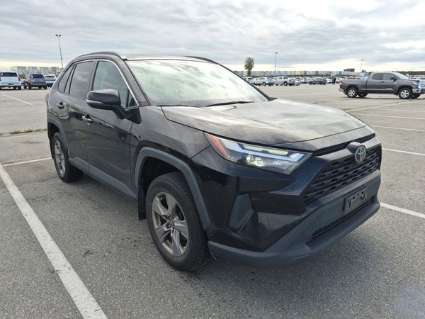 2022 Toyota Rav4 XLE AWD