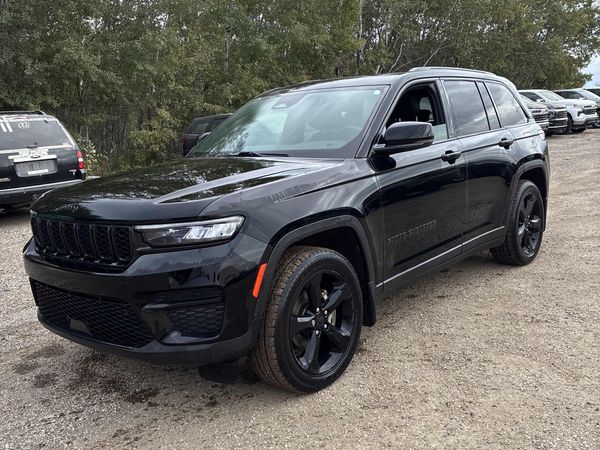 2023 Jeep Grand Cherokee ALTITUDE