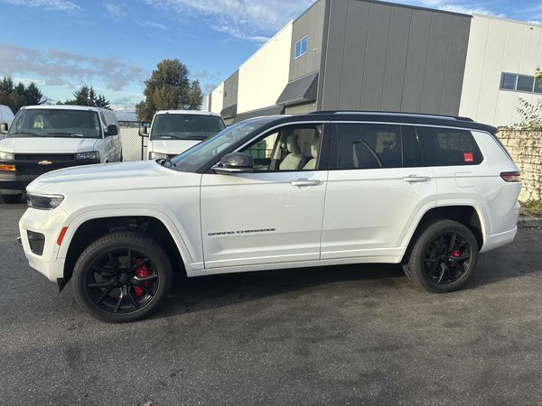 2022 Jeep Grand Cherokee L Overland