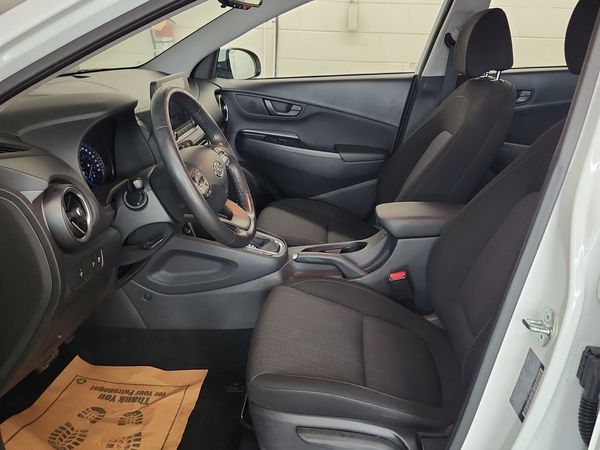 2023 Hyundai KONA PREFERRED SE