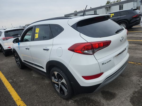 2017 Hyundai Tucson Awd 4dr 1.6l Se