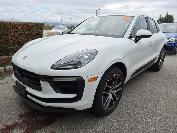 2023 Porsche MACAN S