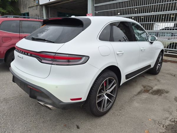 2023 Porsche MACAN S