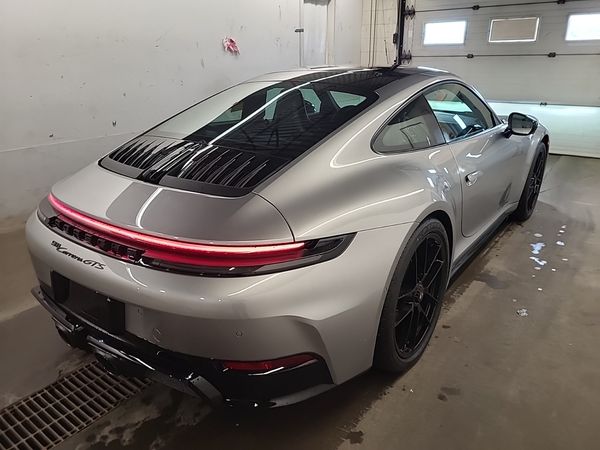 2026 Porsche 911 CARRERA GTS