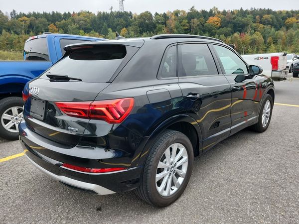2020 Audi Q3 KOMFORT quattro Premium