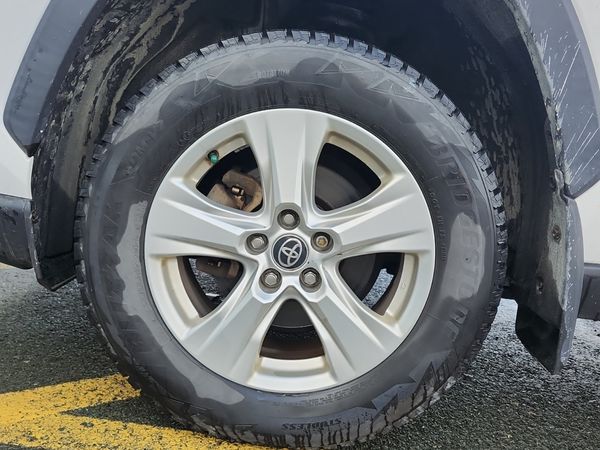 2021 Toyota RAV4 Awd Xle XLE HV