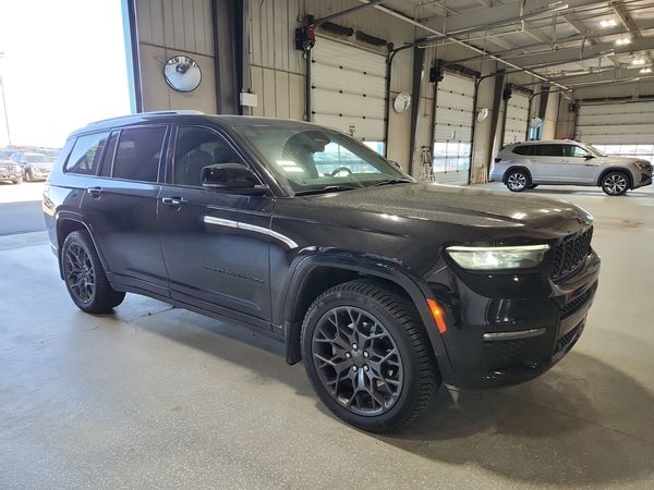 2023 Jeep Grand Cherokee L SUMMIT