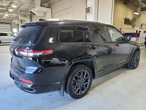2023 Jeep Grand Cherokee L SUMMIT