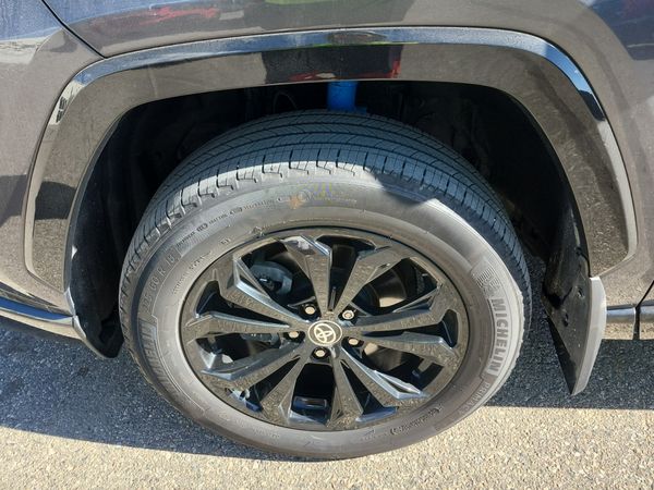 2024 Toyota Rav4 HYBRID XSE
