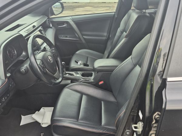 2018 Toyota RAV4 Awd Se