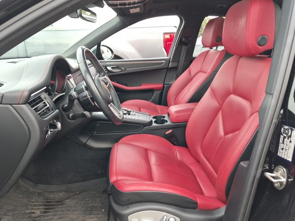 2020 Porsche Macan AWD