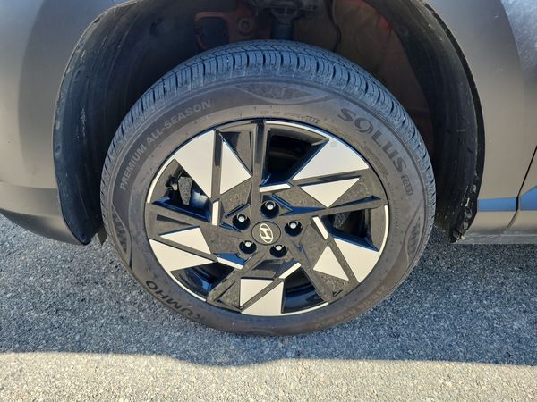2025 Hyundai KONA PREFERRED SEL Convenience