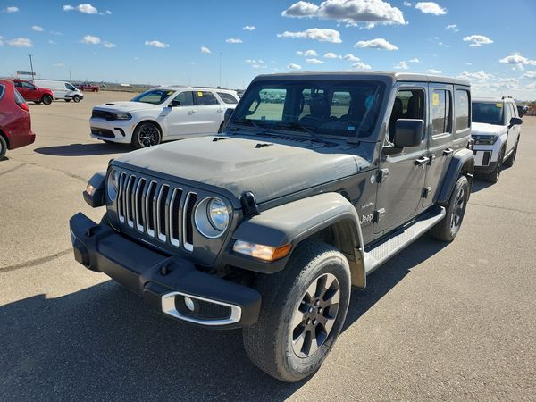 2022 Jeep Wrangler UNLIMITED SAHARA