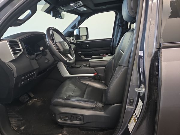 2025 Toyota Sequoia PLATINUM