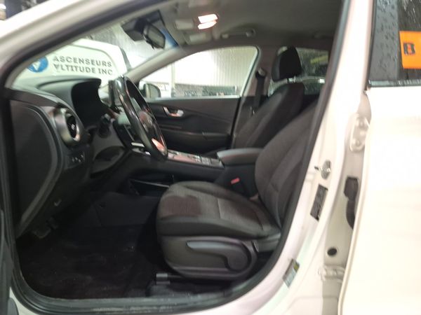 2023 Hyundai KONA ELECTRIC PREFERRED-4D UTILITY SE