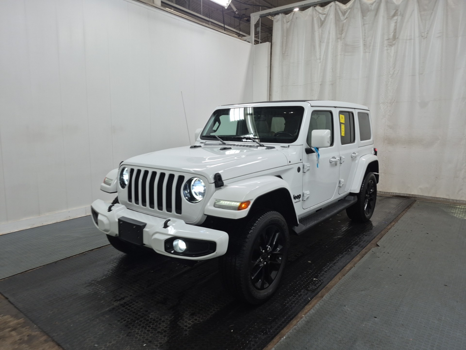 2023 Jeep Wrangler 4 Door 4x4 High Altitude Sahara