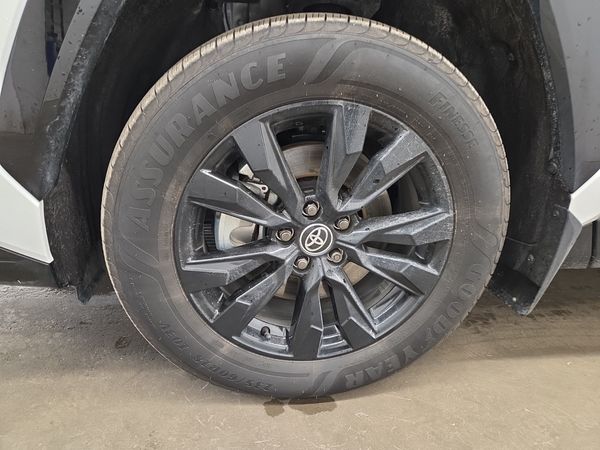2026 Toyota RAV4 Plug-In Hybrid SE GR Sport