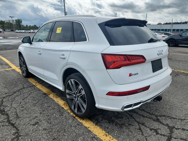 2018 Audi SQ5 PROGRESSIV quattro Premium Plus