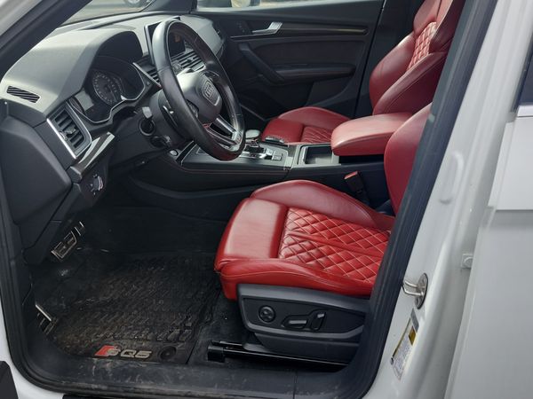 2018 Audi SQ5 PROGRESSIV quattro Premium Plus