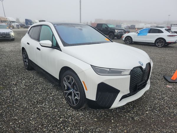 2023 BMW iX XDRIVE40