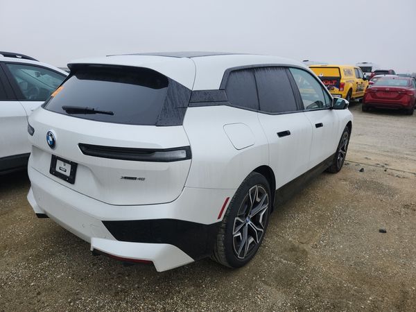 2023 BMW iX XDRIVE40